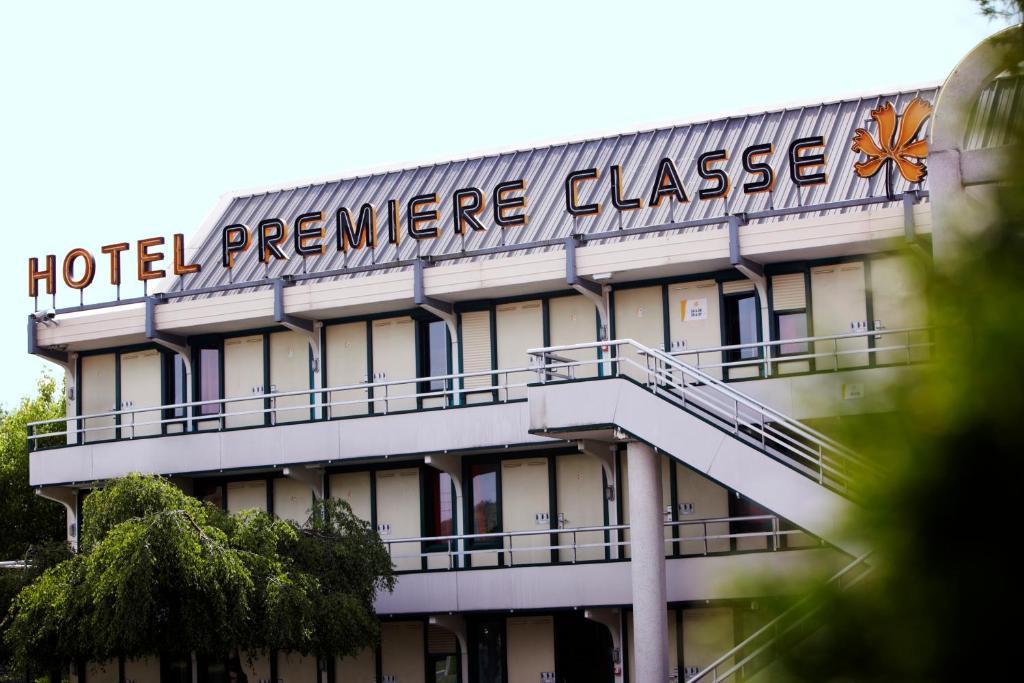 Premiere Classe Roanne Perreux Buitenkant foto